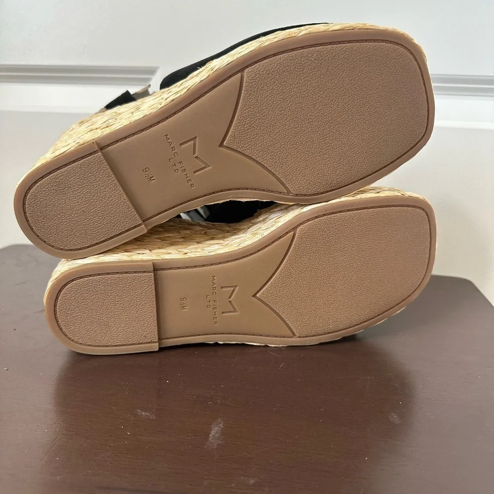 Marc Fisher Nelly Espadrille Ankle Strap Wedge Sandal in a size 9.5